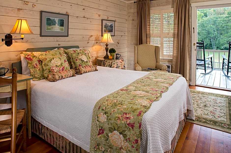 Glen-Ella Springs Inn