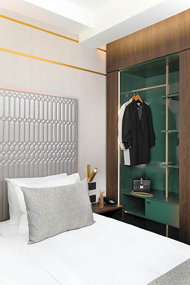 Emerald Hotel by Continental Group