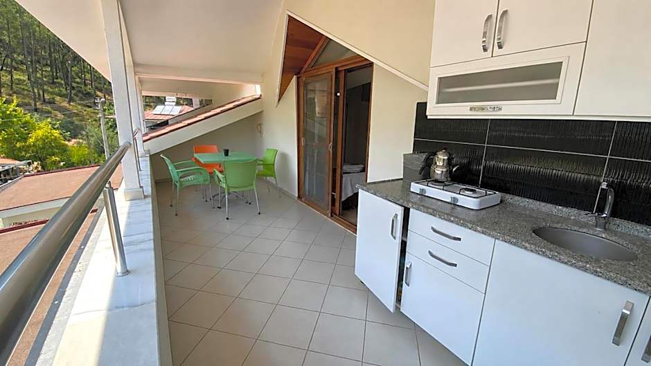 Bucak Apart Hotel Göcek ''Beach 1 km''