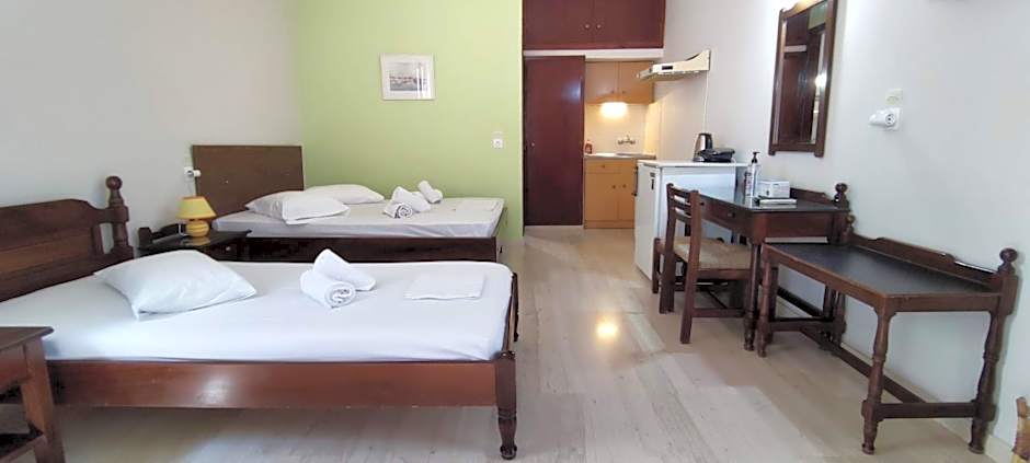 Anna Studio and Apartments