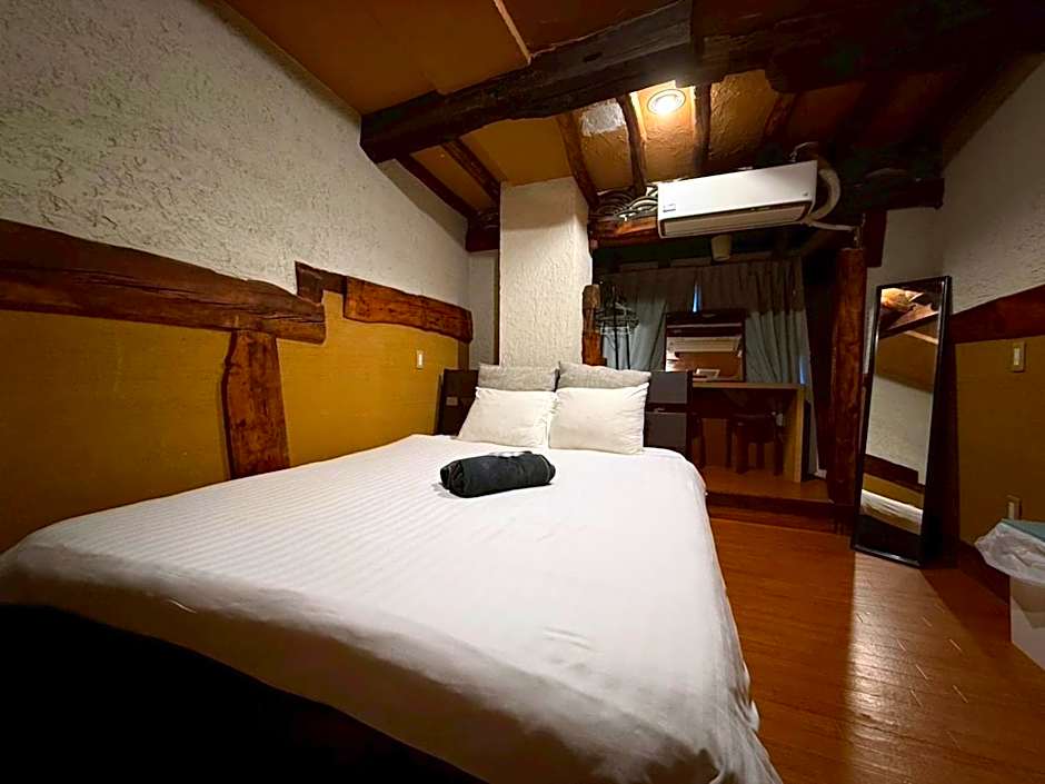 Tokyo House INN
