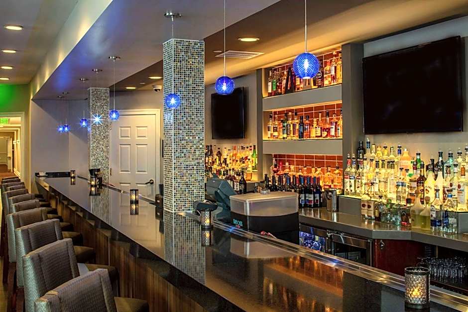 Collegian Hotel & Suites, Trademark Collection by Wyndham