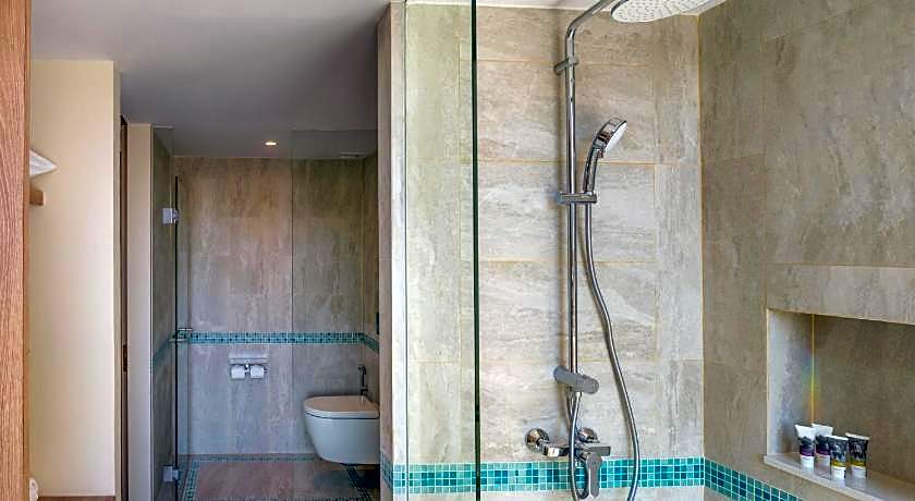 Mercure Samui Chaweng Tana Hotel