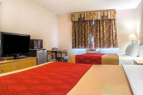 Double Room with Two Double Beds - Non Smoking