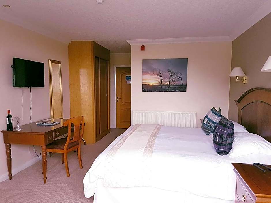 The Powfoot Hotel, Annan