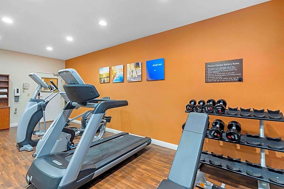 Comfort Suites Normal University area