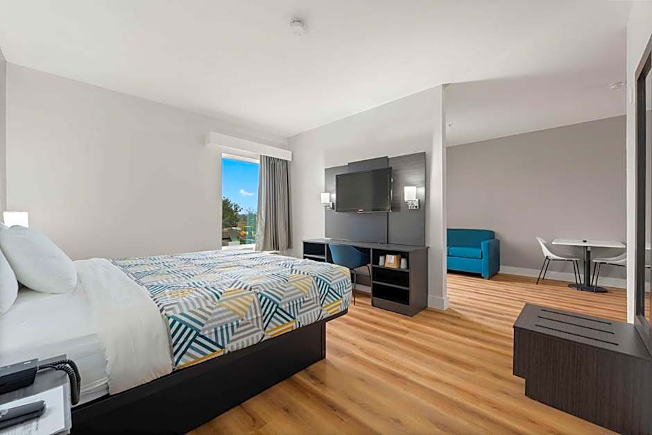 Motel 6-Rosenberg, TX