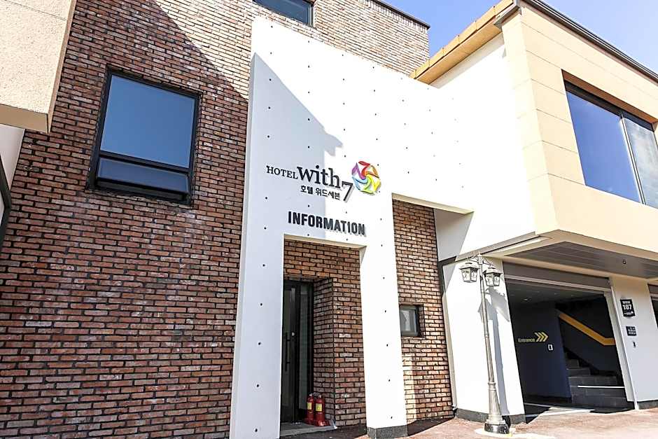 Gyeongnam goseong Hotel With7