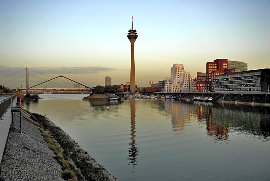 INNSiDE Düsseldorf Hafen