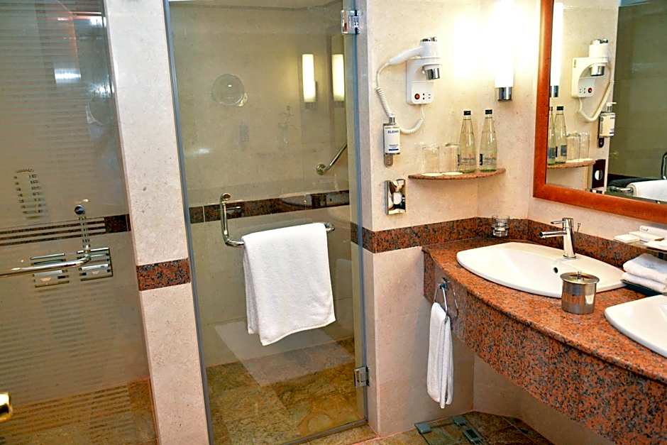 Kampala Serena Hotel