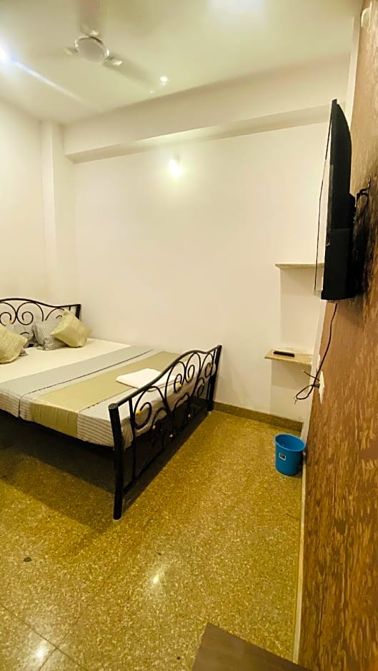 MOON FLOWER GUEST HOUSE