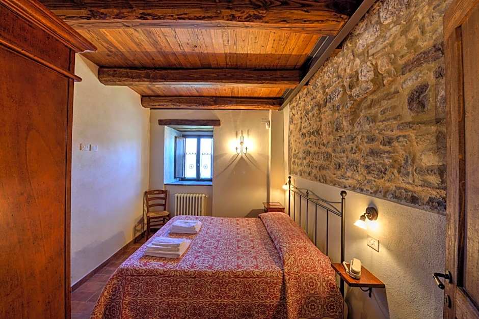 Borgotufi Albergo Diffuso