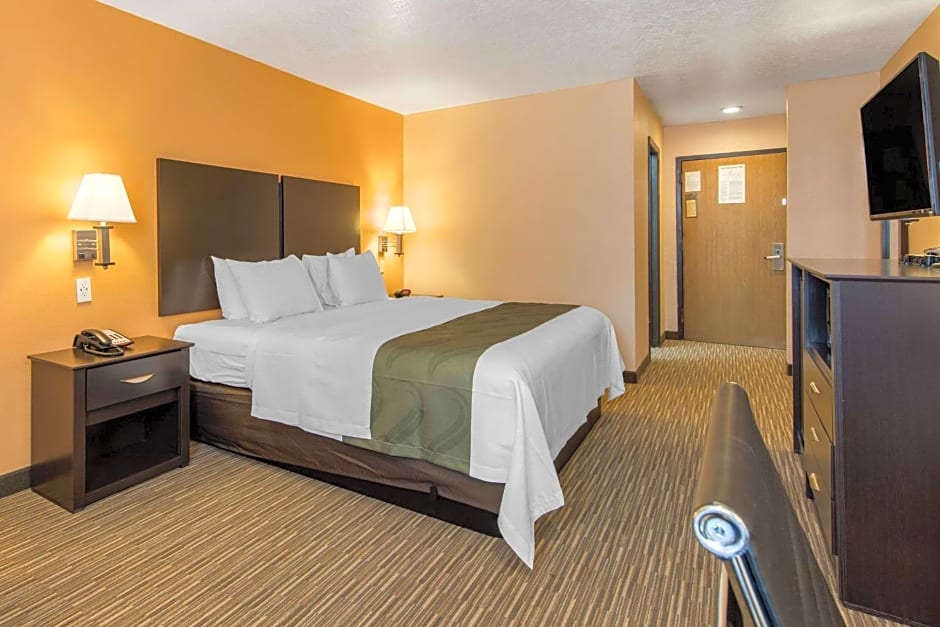 Quality Inn & Suites Albuquerque North near Balloon Fiesta Park