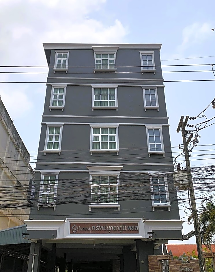 Submukda phoomplace hotel