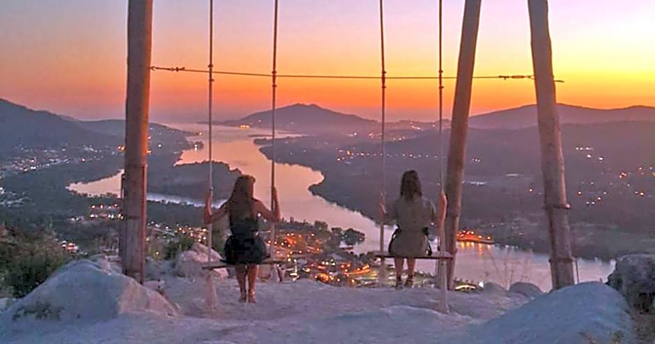 Just like Home - Number 8 em Quinta das Mineirinhas