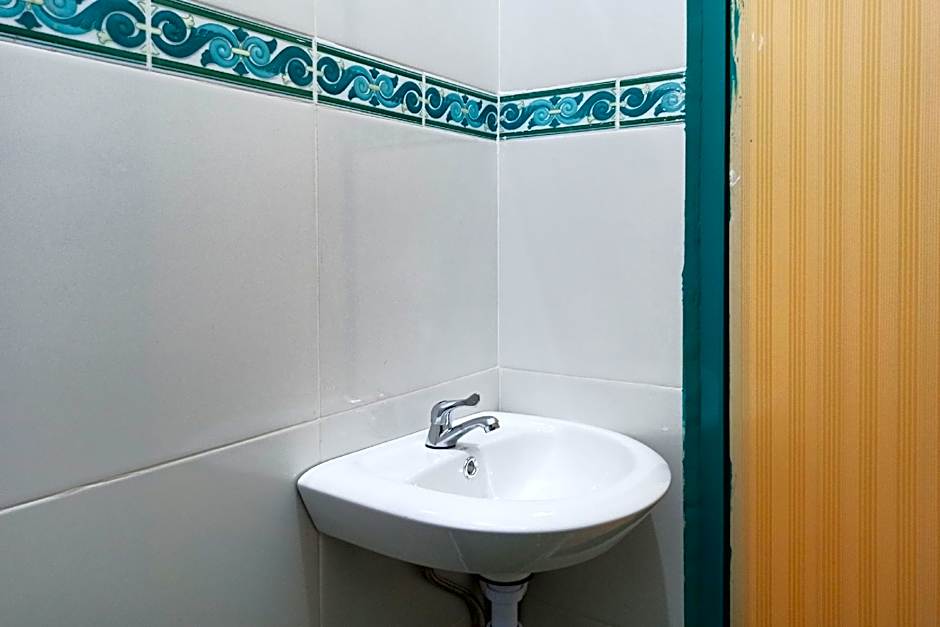 OYO 2611 Hotel Krui Syariah