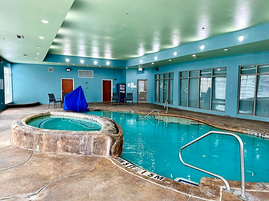 Holiday Inn Express Hotel & Suites Mansfield By IHG