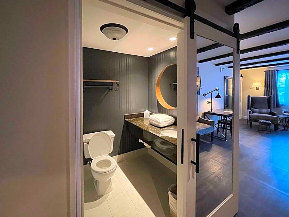 The Century House, Ascend Hotel Collection