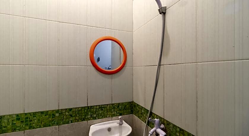 Safaraz Garden near Galaxy Bekasi Mitra RedDoorz