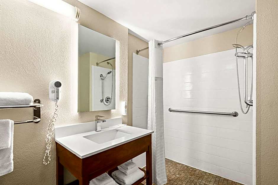 Comfort Suites Abingdon I-81