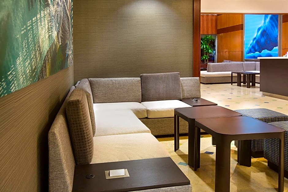 Courtyard by Marriott Fort Lauderdale Beach