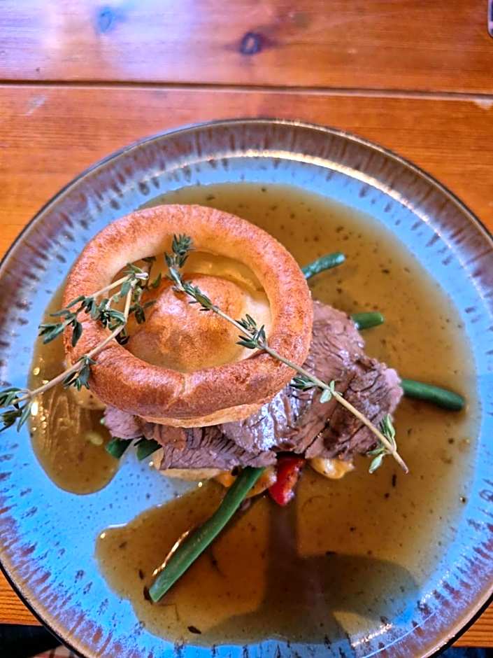 The Coldstreamer Inn