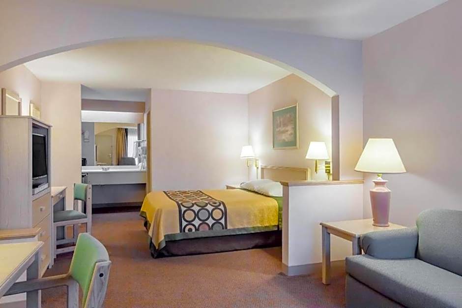 Super 8 by Wyndham Jasper TX