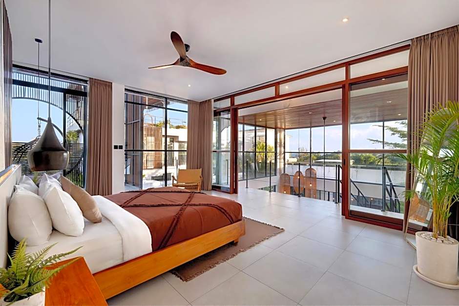 Baliwood Residence Villas by BREIG