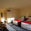 The Peaks Motor Inn