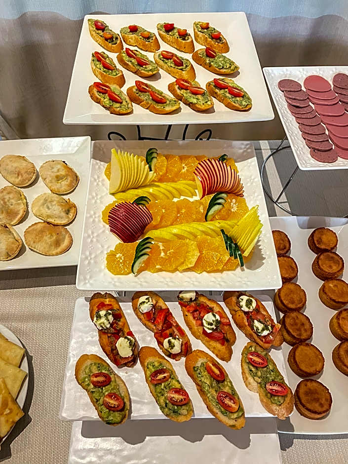 Intouriste Hôtel & Suites