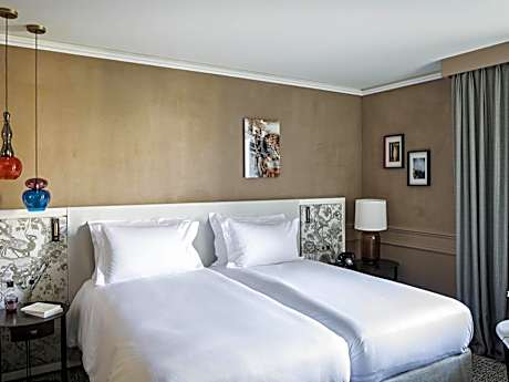 Luxury Single Room with Two Single Beds and Courtyard or Rue Scribe View