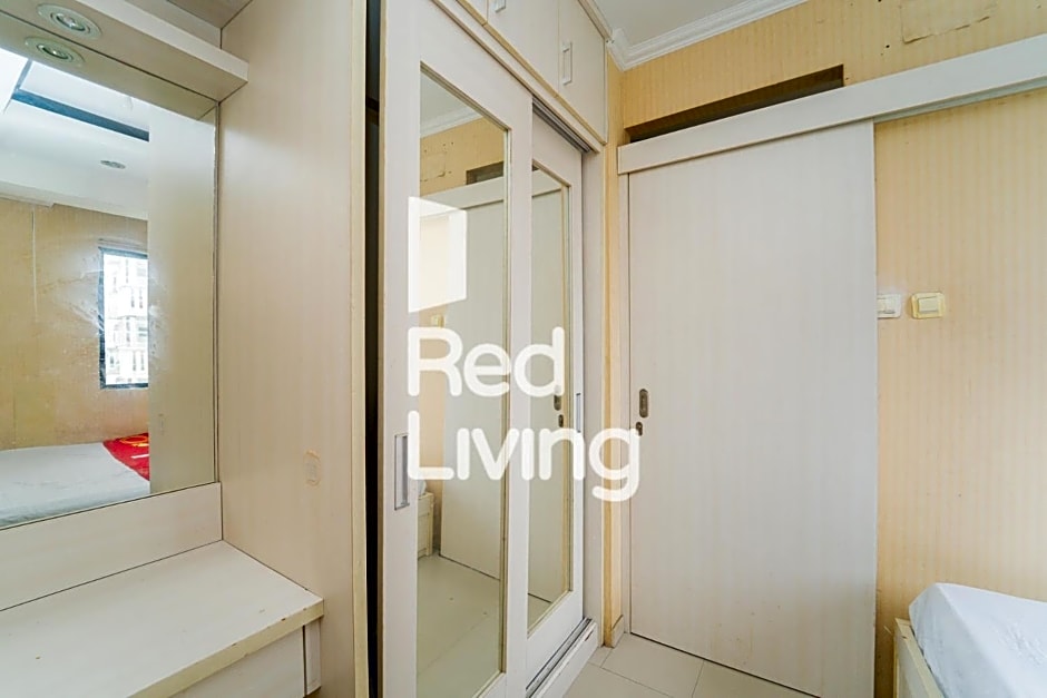 RedLiving Apartemen Cibubur Village - Lily's Room Tower C