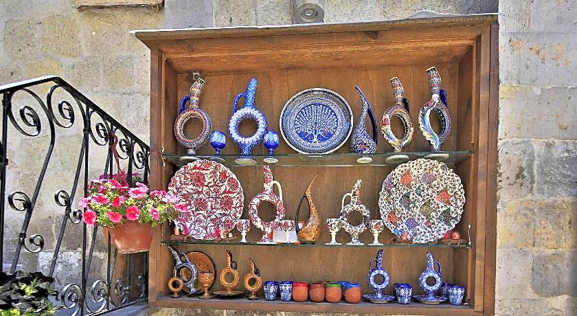 Aren Cave Hotel and Art Gallery