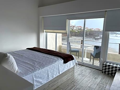 King Suite with Ocean View