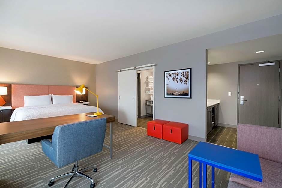Hampton Inn By Hilton & Suites Glenarden/Washington DC