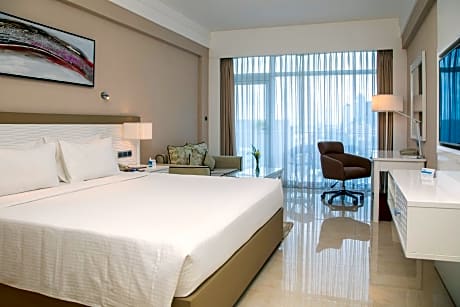 Premier King Room with Complimentary City Tour & Access to Beach Lounge
