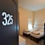 Hotel & Hostel 7
