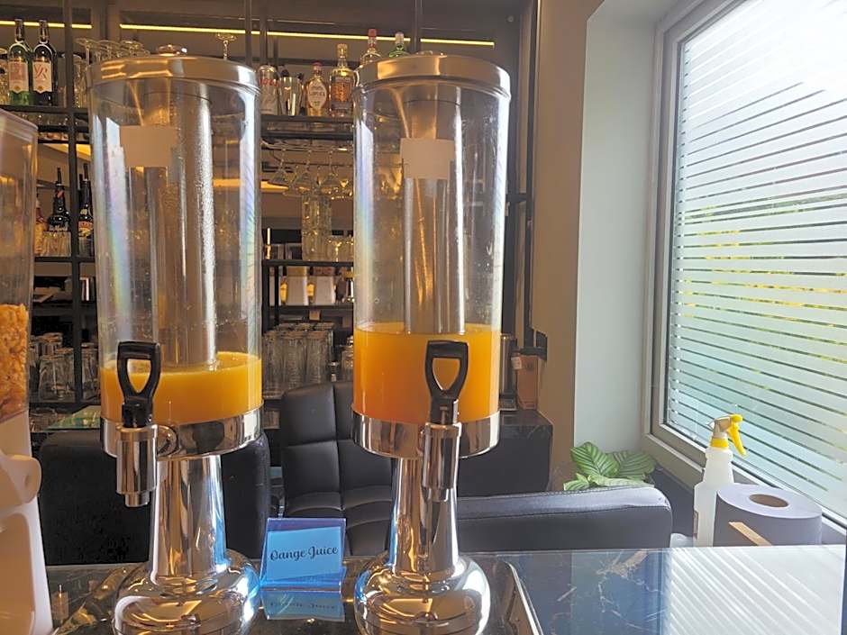 Gatwick White House Hotel