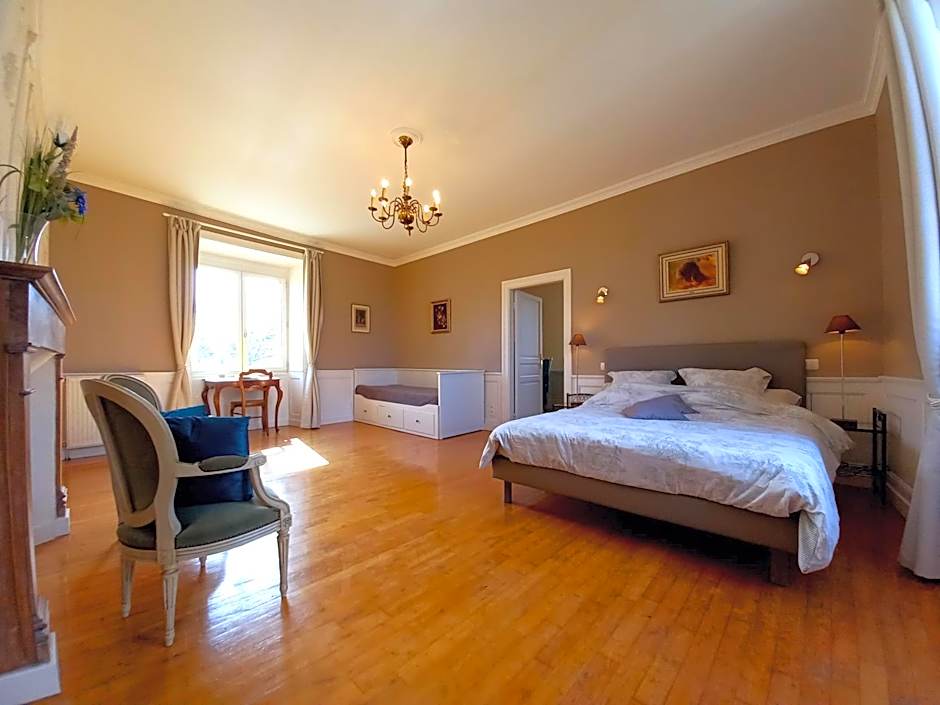 Au pays de Jacquou : Chambre d’hôtes et table d’hôtes