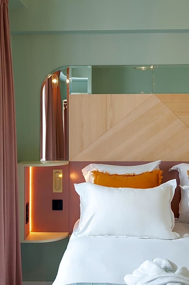 Hotel Amoi Paris