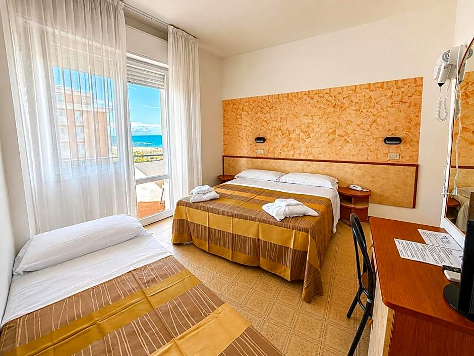Hotel TYC
