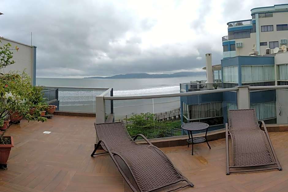 Itapema-Meia Praia- quartos -Frente Mar!
