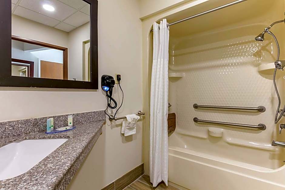Quality Inn Cape Girardeau North