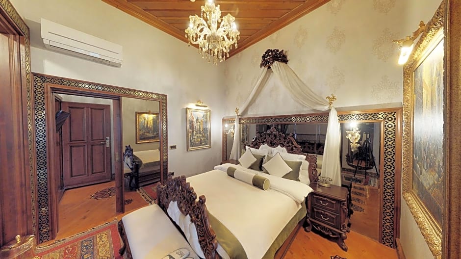 Photo 1 of 10 of Deluxe Grand Suite