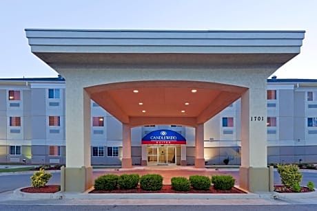 Candlewood Suites Oklahoma City-Moore, an IHG Hotel