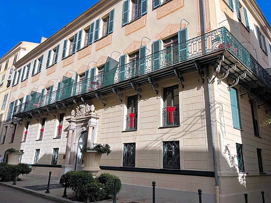 Hotel POZZO DI BORGO
