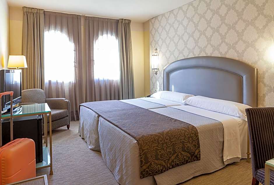 Photo 1 of 9 of 1 Double Bed or 2 Beds