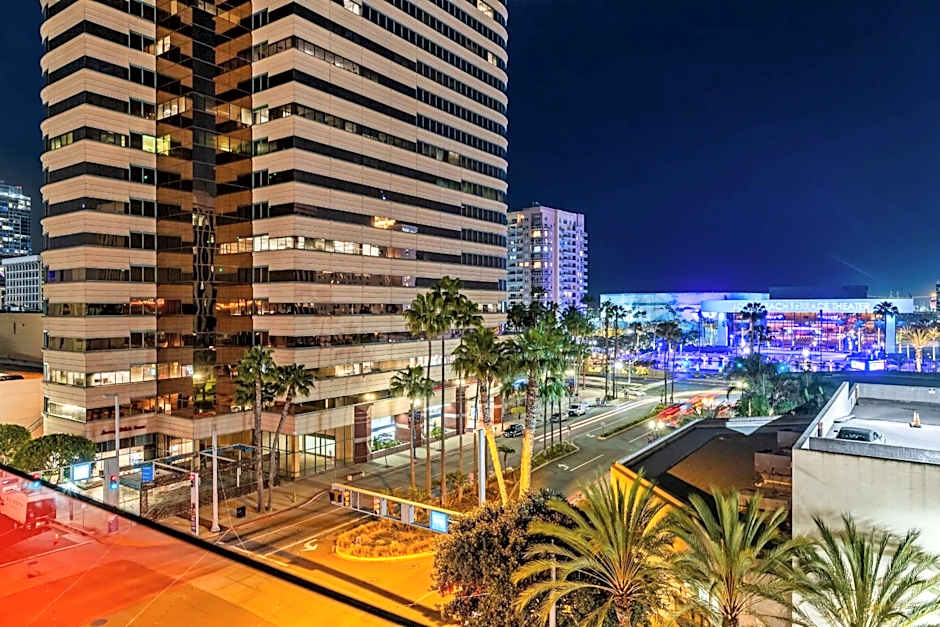 Hotel Mai Downtown Long Beach