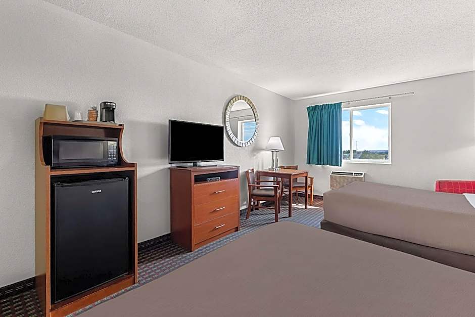 Rodeway Inn Rapid City