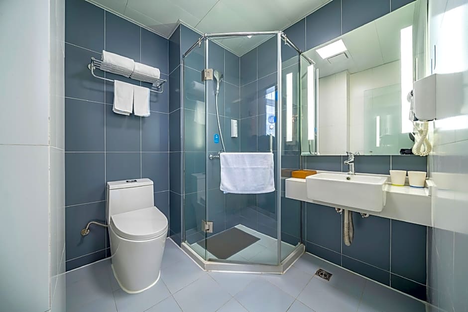 Hanting Hotel Shanghai Zhoupu Wanda Metro Station